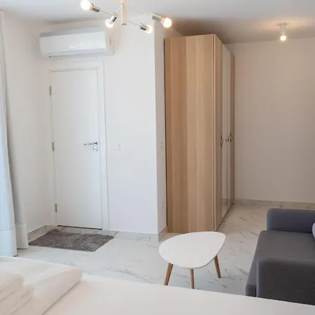 Dion لوزينيتس