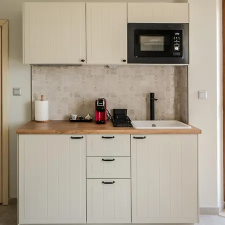 Dion شقة فندقية 3*