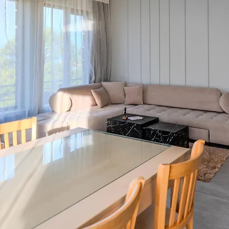 Aparthotel Dion 3*