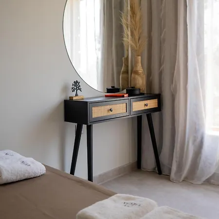 Dion Aparthotel 3*